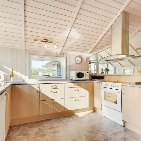 Tatil Evi Holiday Malkolm - 750m From The Sea In Se Jutland *