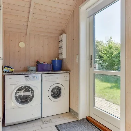 Holiday Malkolm - 750m From The Sea In Se Jutland Tatil Evi